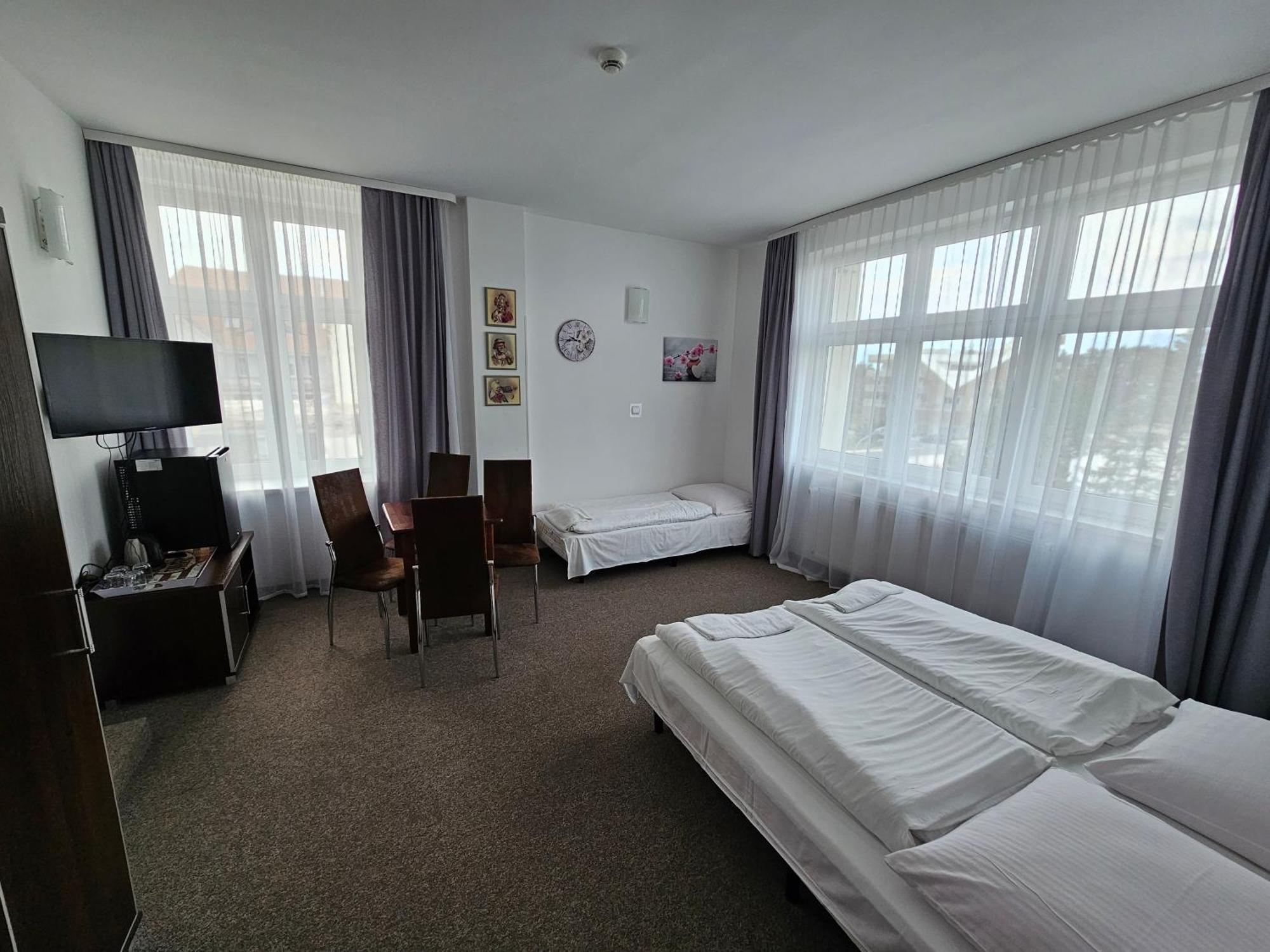 Dom Wczasowy Zefir Swinoujscie Exterior foto